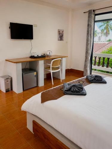 Tropical Palm Resort Room Type - Double Room with Mountain View