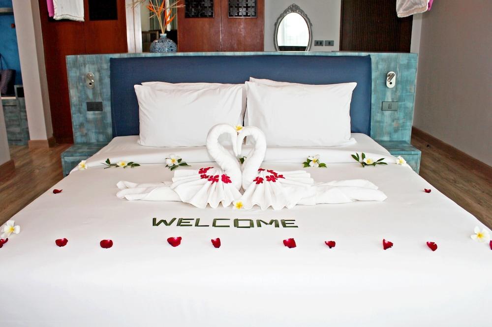 Weekender Resort Room Type - Sunrise Suite