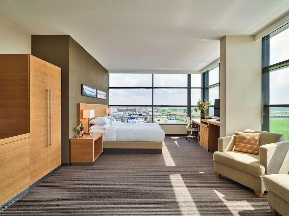 Hyatt Place Amsterdam Airport Room Type - Room, 1 King Bed (HP Large)
