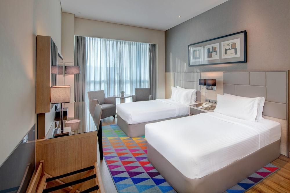 TRYP by Wyndham Abu Dhabi City Centre Room Type - Classic Room, 1 Double Bed, City View
