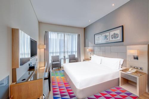 TRYP by Wyndham Abu Dhabi City Centre - Tap to explore photos