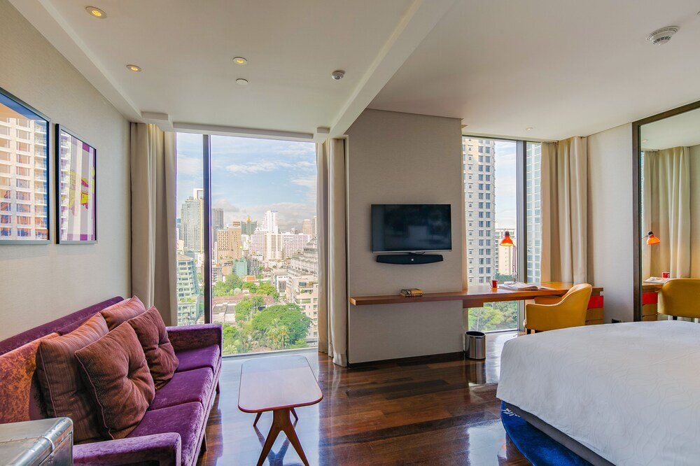 Hotel Indigo Bangkok Wireless Road Room Type - Premium King Room With City View And Balcony