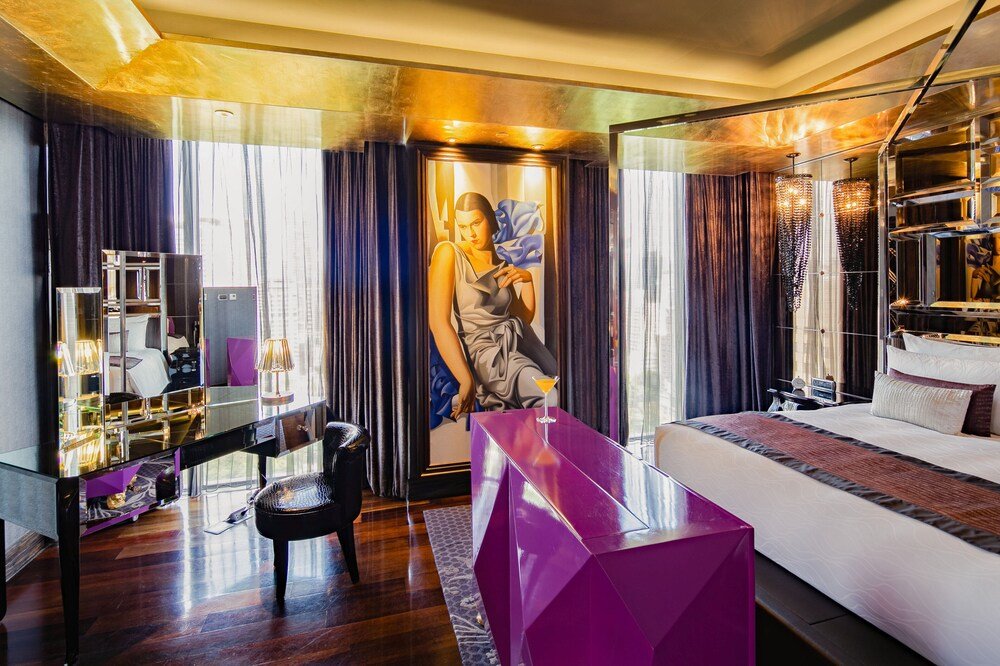 Hotel Indigo Bangkok Wireless Road - Tap to explore photos