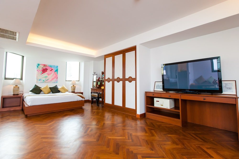 The Grand Sathorn Room Type - Executive Suite