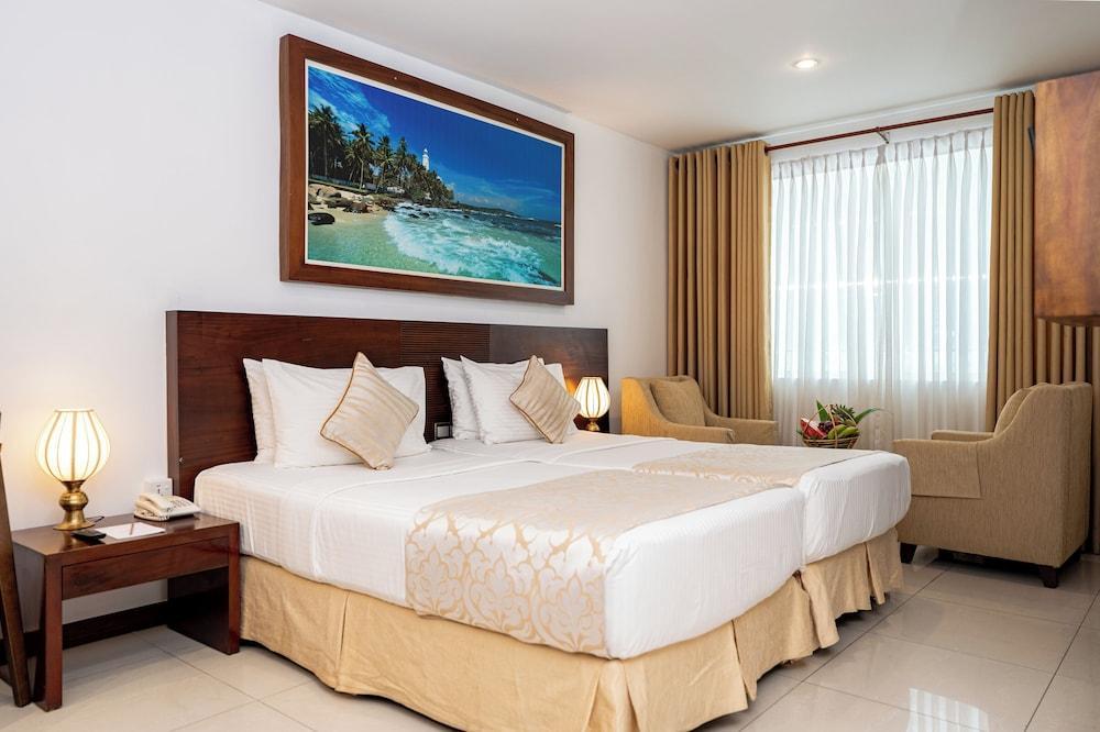 Mirage Hotel Colombo Room Type - Standard Double