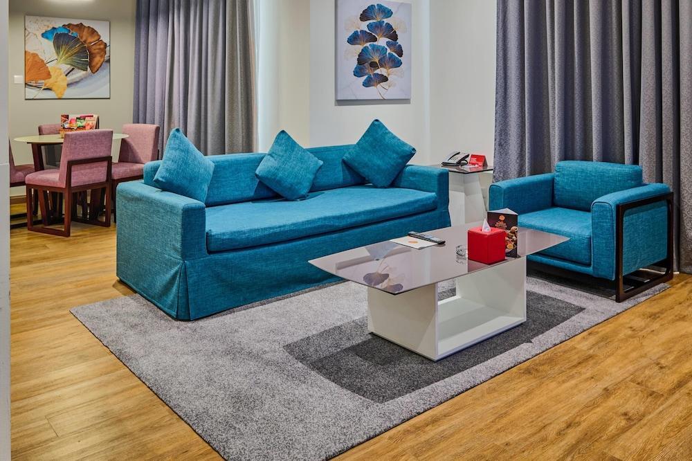 Ramada Hotel and Suites by Wyndham JBR Room Type - 1-Bedroom King Suite, Balcony, City View