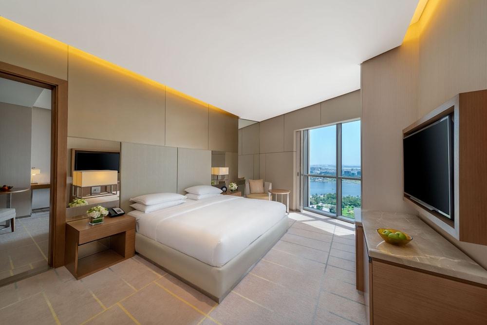 Hyatt Regency Dubai Creek Heights Hotel Room Type - King Room 50% discount on Grand Hyatt Water Park and -20% discount on Food & Beverage till Sept 26 Hyatt Regency Dubai Creek Heights Hotel Room Type - King Room 50% discount on Grand Hyatt Water Park and -20% discount on Food & Beverage till Sept 26