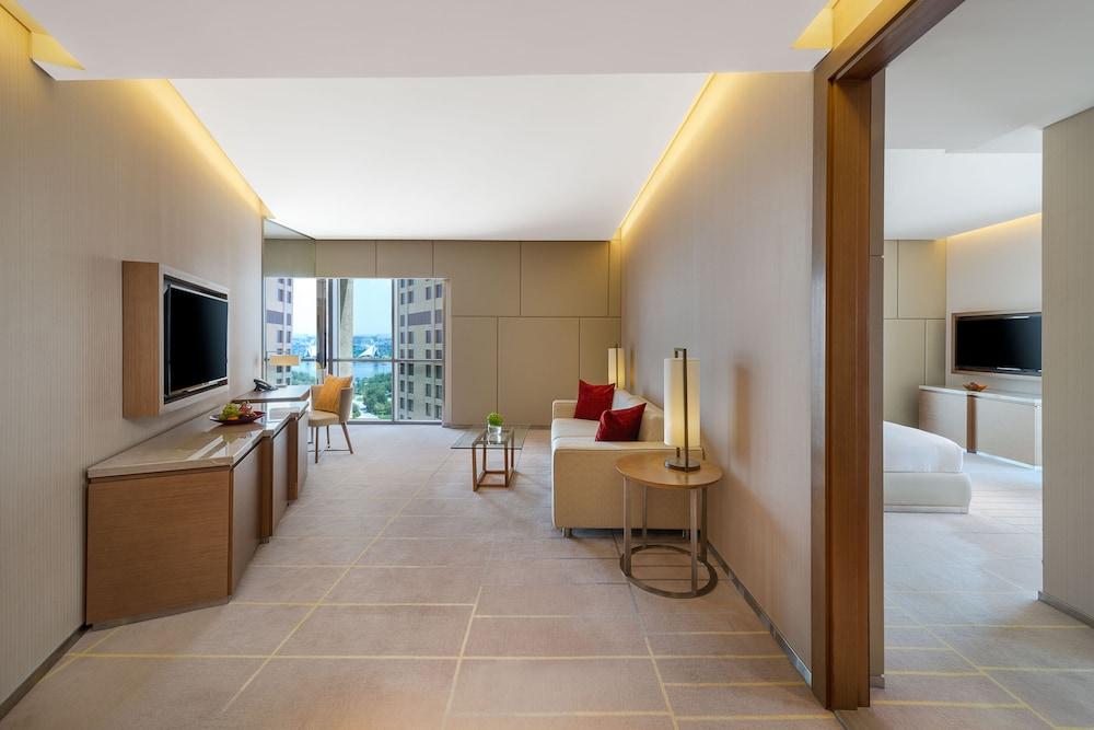 Hyatt Regency Dubai Creek Heights Hotel Room Type - Junior Suite with Club access -50% discount on Grand Hyatt Water Park and -20% on F&B till Sept 26 Hyatt Regency Dubai Creek Heights Hotel Room Type - Junior Suite with Club access -50% discount on Grand Hyatt Water Park and -20% on F&B till Sept 26
