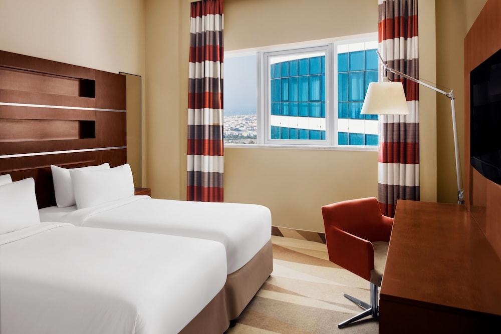 Novotel Dubai Al Barsha - Tap to explore photos