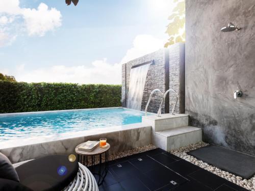 The 8 Pool Villa - Tap to explore photos