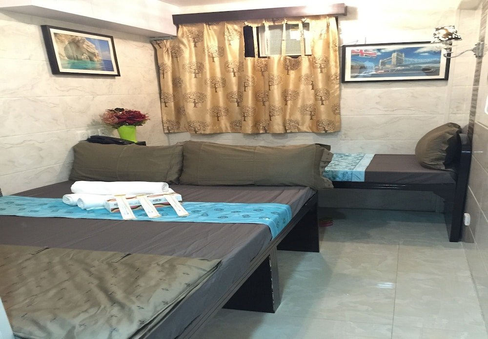 Hostel Skylark Hong Kong Room Type - Standard Triple Room