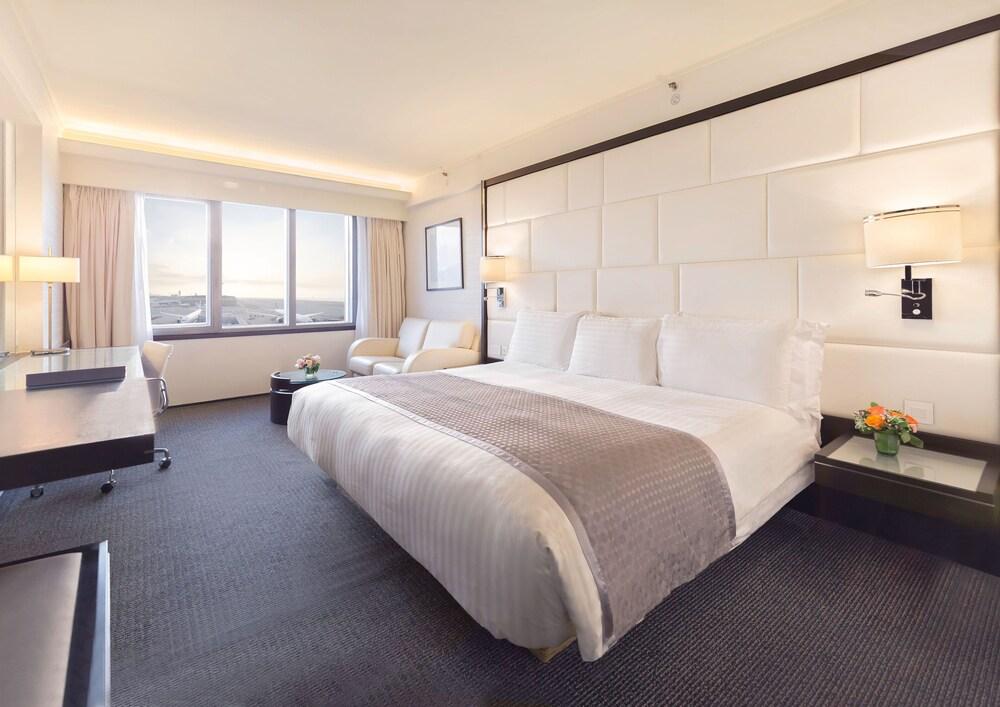 Regal Airport Hotel Room Type - Prime Deluxe