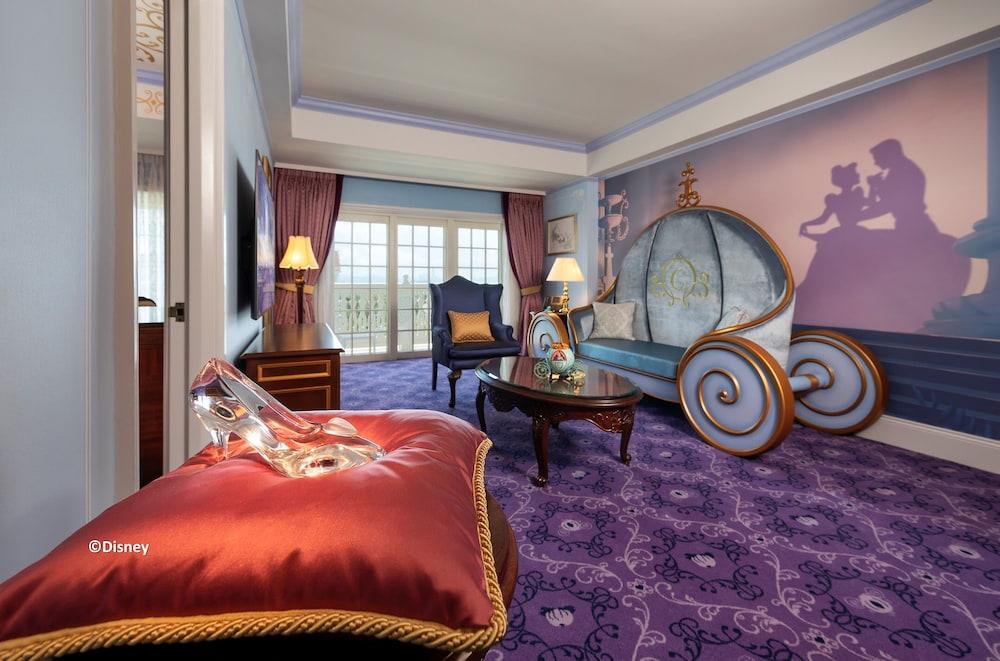 Hong Kong Disneyland Hotel Hong Kong 3 8 9 0 8 2 8 Price Address Reviews