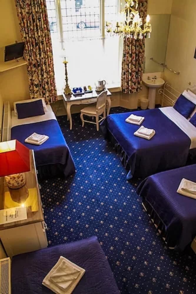 Blades Hotel Room Type - Family Room (Private bathroom adjacent) Blades Hotel Room Type - Family Room (Private bathroom adjacent)