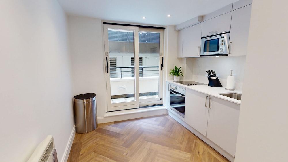Cheval Knightsbridge Room Type - Luxury Apartment, 1 Bedroom
