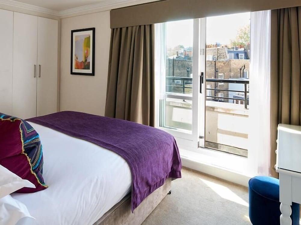 Cheval Knightsbridge Room Type - Executive Apartment, 3 Bedrooms Cheval Knightsbridge Room Type - Executive Apartment, 3 Bedrooms