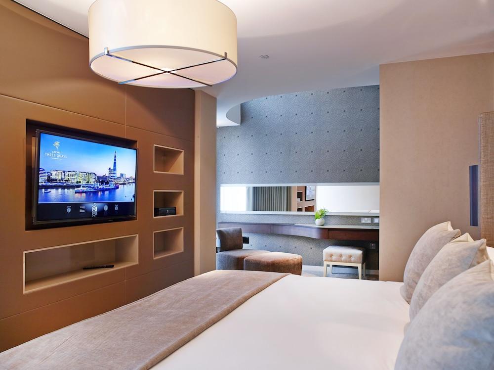 Cheval Three Quays  Room Type - Two Bedroom Tower View Penthouse