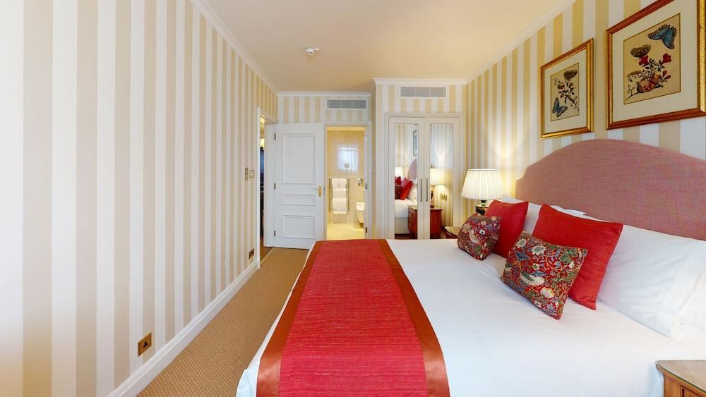 Cheval Thorney Court Room Type - Luxury Two Bedroom Apartment Cheval Thorney Court Room Type - Luxury Two Bedroom Apartment