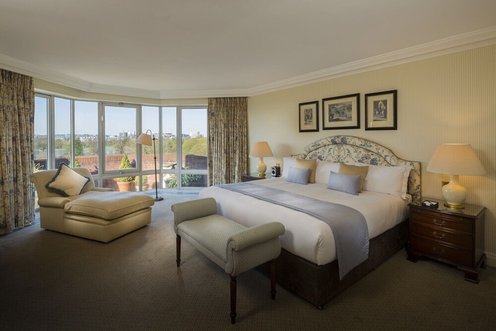 Cheval Thorney Court Room Type - Deluxe Two Bedroom Apartment