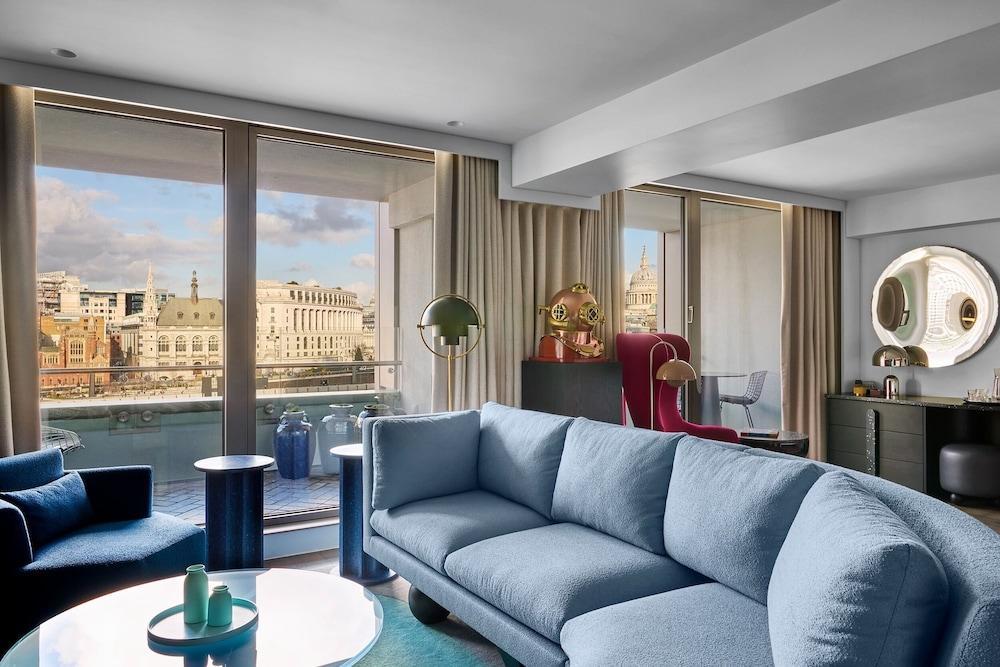Sea Containers London Room Type - Riverview Balcony Suite