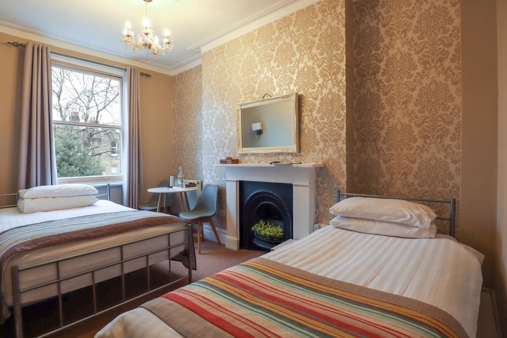 Primrose Guest House Room Type - Standard Twin Room, Ensuite