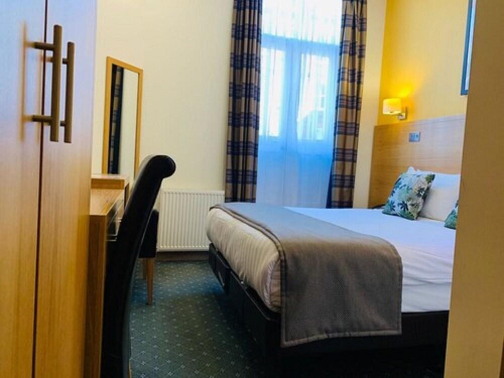 Regency Hotel Parkside Room Type - Standard Double Room