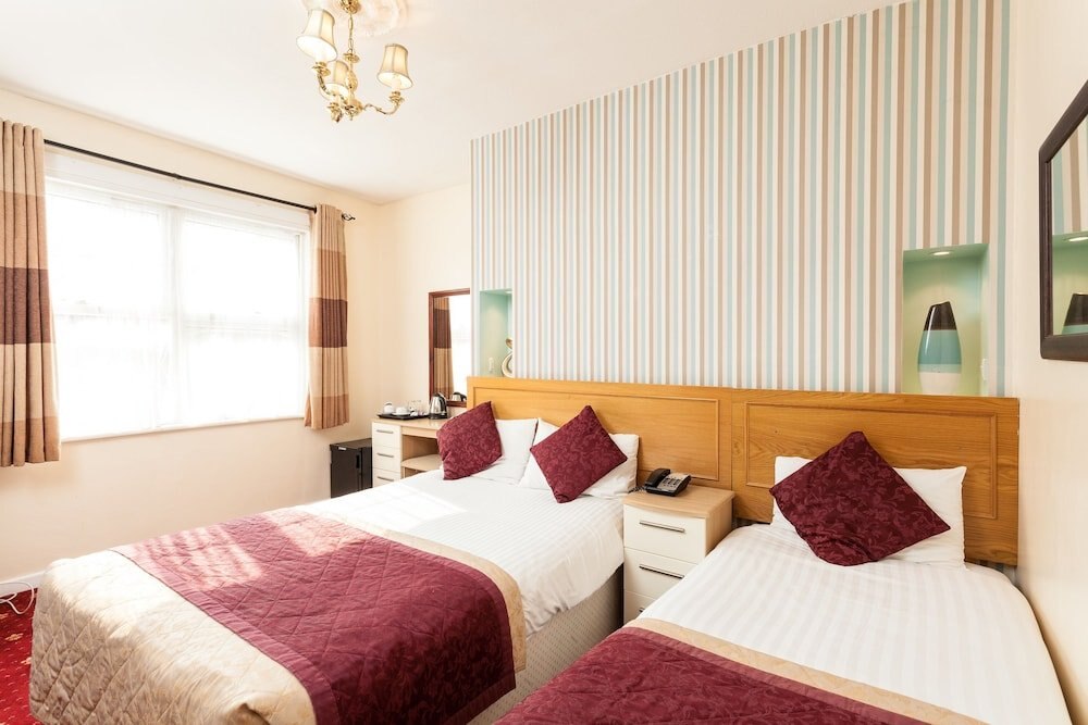 Roseview Alexandra Palace Hotel Room Type - Triple Room