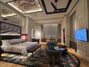 QT Singapore Room Type - QT King