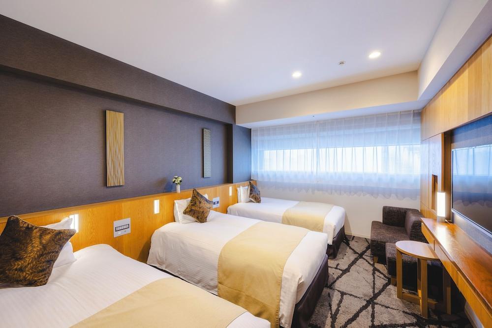 Hotel Gracery Shinjuku Room Type - Triple, Room Only, Non Smoking Hotel Gracery Shinjuku Room Type - Triple, Room Only, Non Smoking