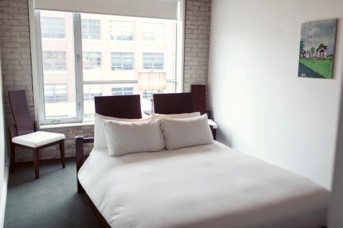 Hotel Ocho Room Type - Standard Queen Room