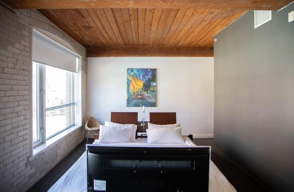 Hotel Ocho Room Type - Superior Room, 1 King Bed
