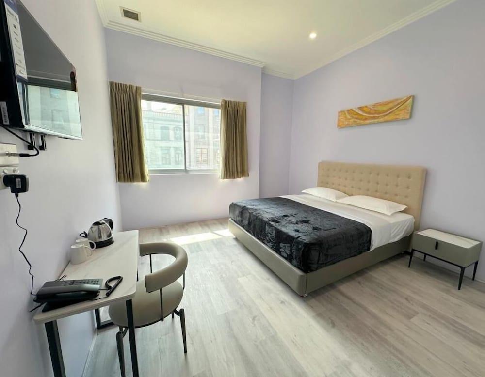Sydney Riseon Hotel - Tap to explore photos