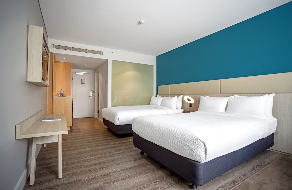 Courtyard by Marriott Sydney-North Ryde - Tap to explore photos