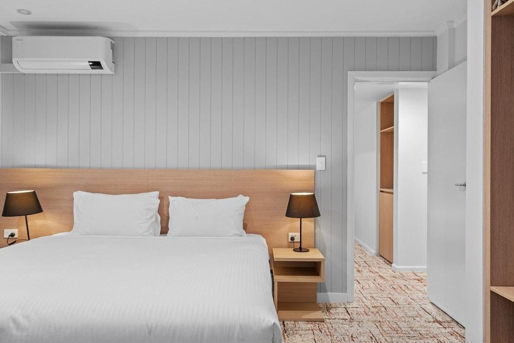 Silkari Mirage Newport Room Type - Family Quadruple Room, Garden View