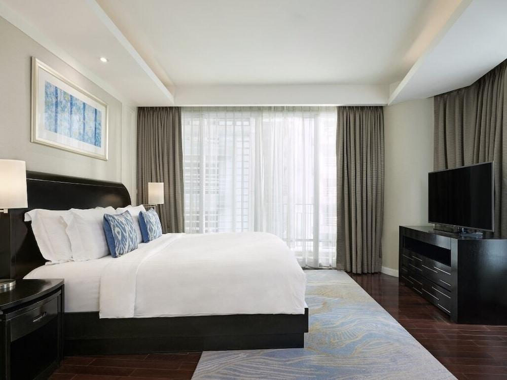 Dusit Suites Hotel Ratchadamri, Bangkok Room Type - Superior Suite, 1 Bedroom