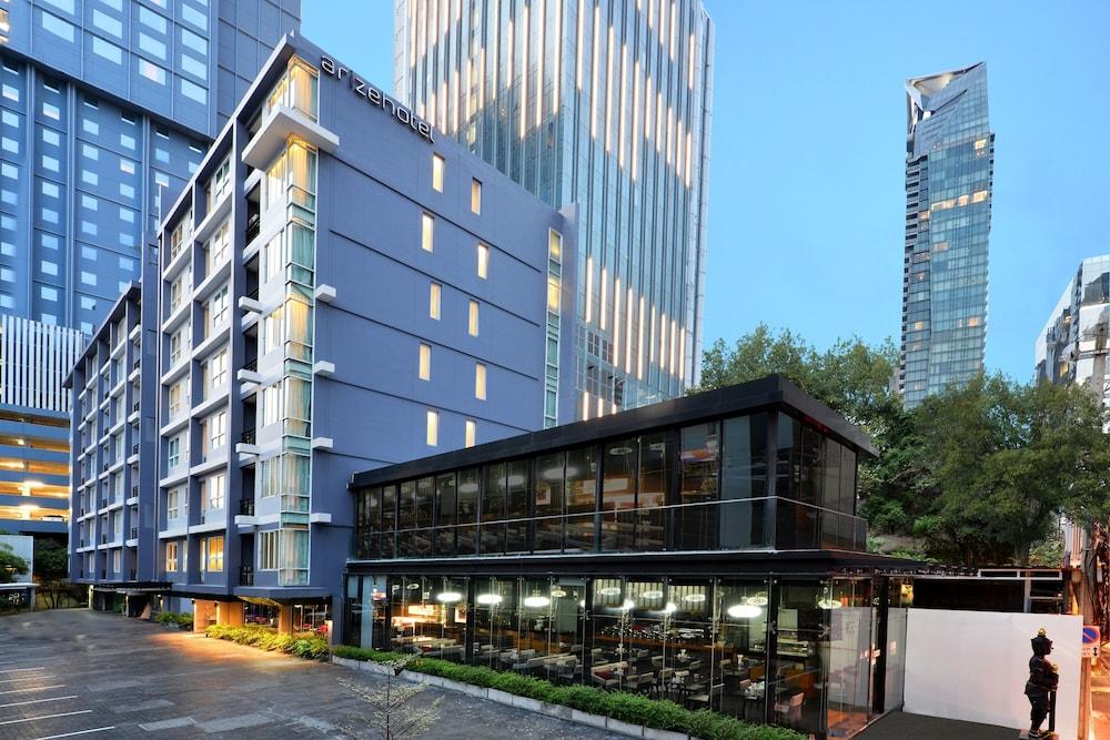 Arize Hotel Sukhumvit - Tap to explore photos