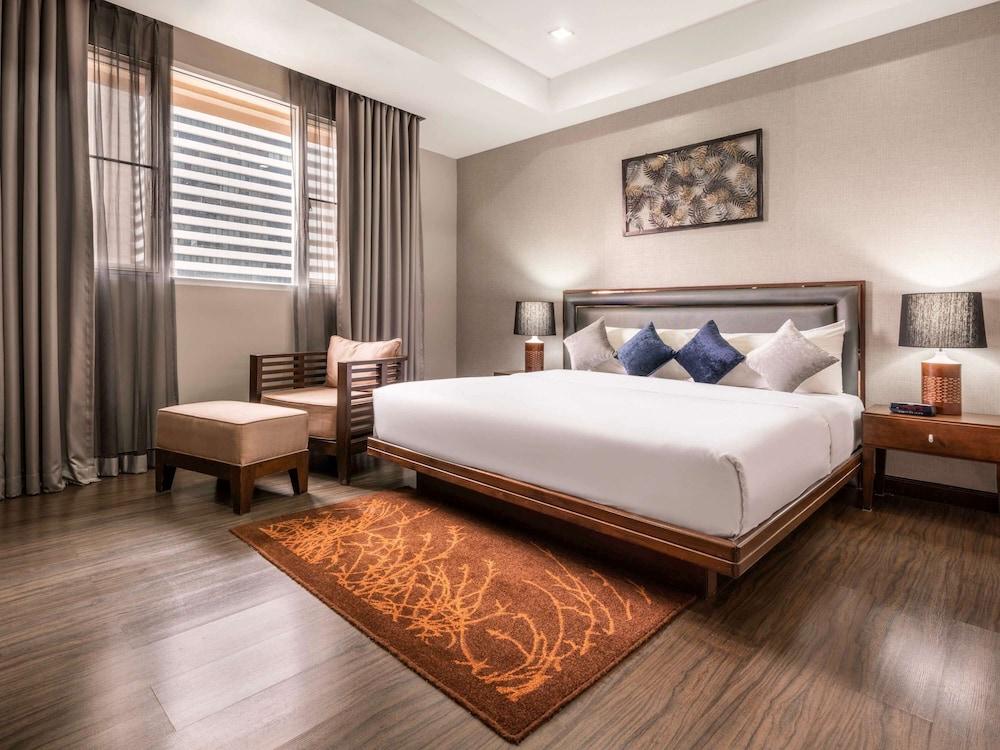 Grand Mercure Bangkok Asoke Residence - Tap to explore photos