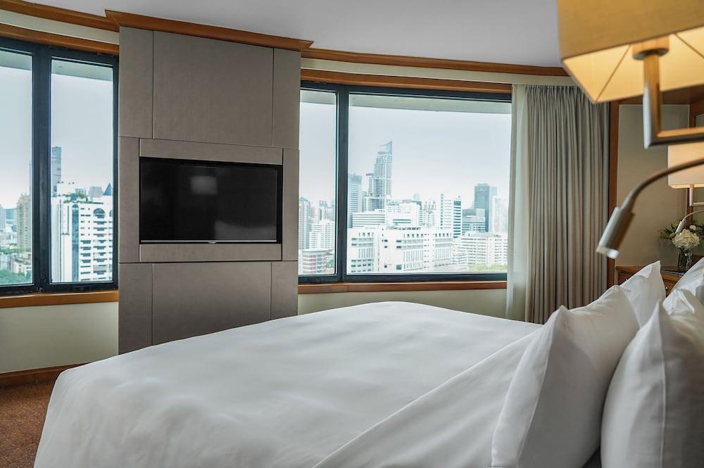 Grand Mercure Bangkok Atrium - Tap to explore photos