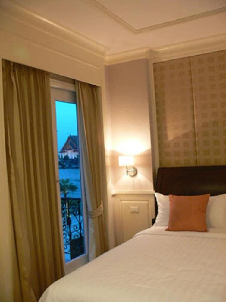 Aurum The River Place Room Type - Partial River View
