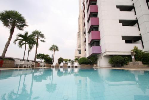 Baiyoke Suite Hotel - Tap to explore photos