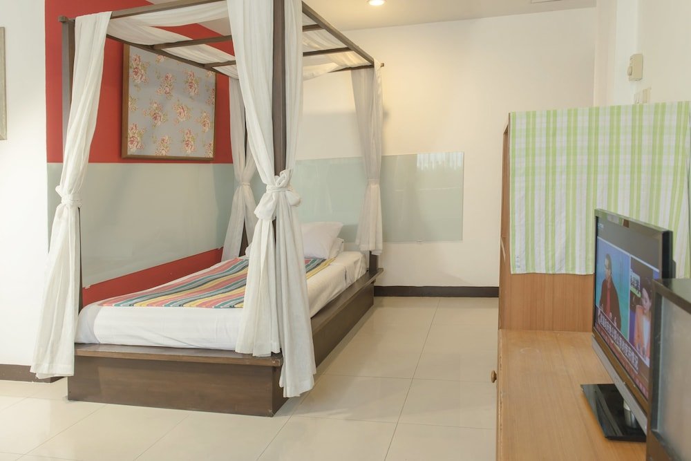 The Best Bangkok House Room Type - Deluxe Triple Room, Bathtub