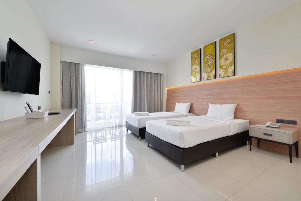 Bs Residence Aparthotel Room Type - Deluxe Room with Pool View
