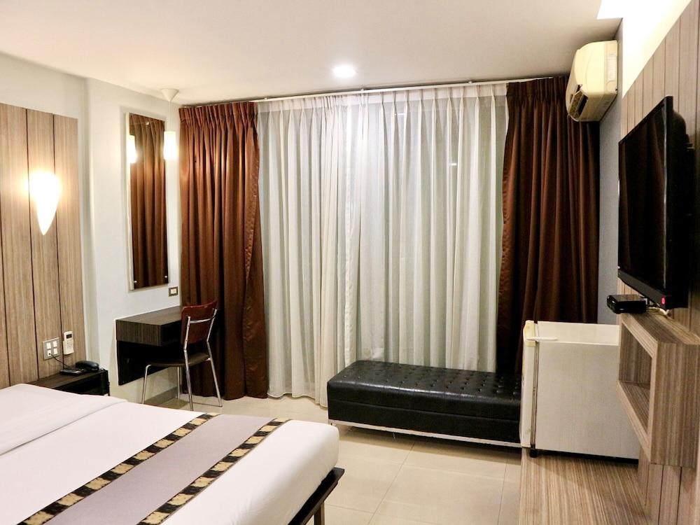 Swana Bangkok Hotel - Tap to explore photos