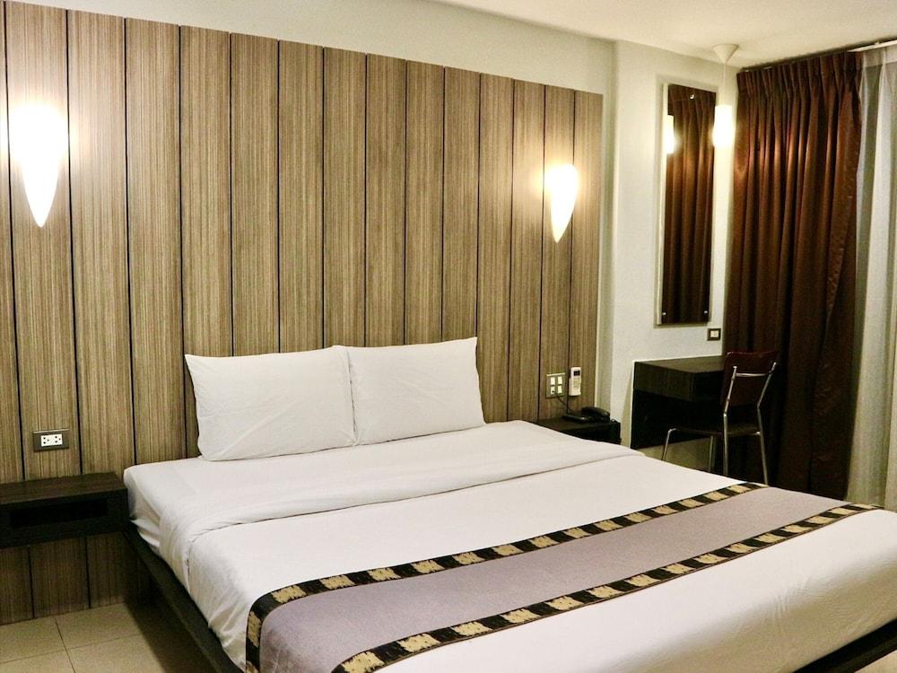 Swana Bangkok Hotel Room Type - Deluxe Room, 1 Double Bed