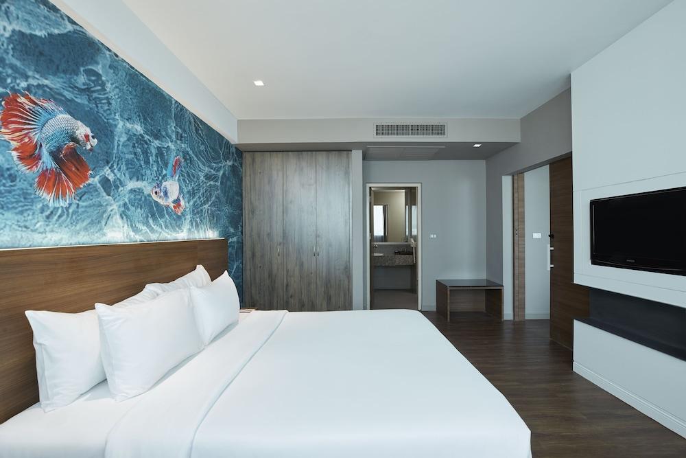 Centara Life Government Complex Hotel & Convention Centre Chaeng Watthana Room Type - Premier Suite King