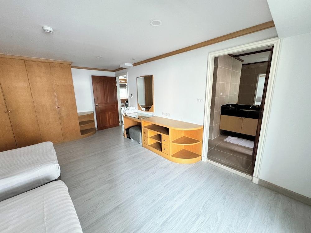 Chaidee Mansion Room Type - 2-Bedroom Family Suite