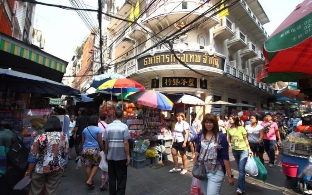 Chinatown Hotel Bangkok - Tap to explore photos