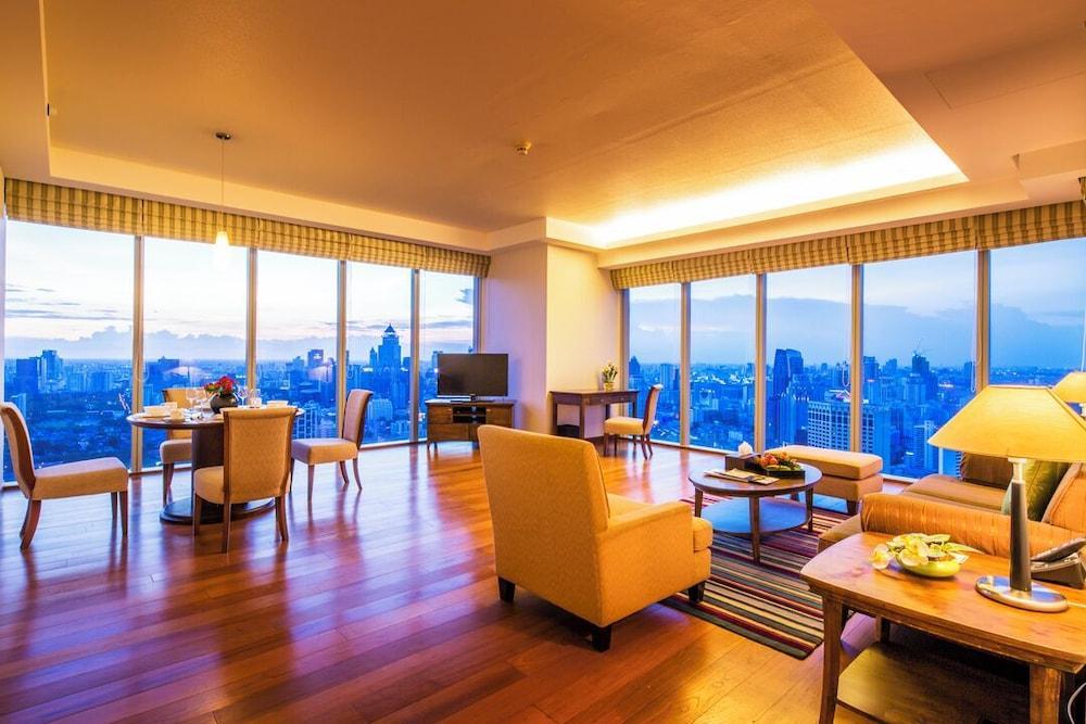 Column Bangkok Hotel Room Type - One -Bedroom Park Premier