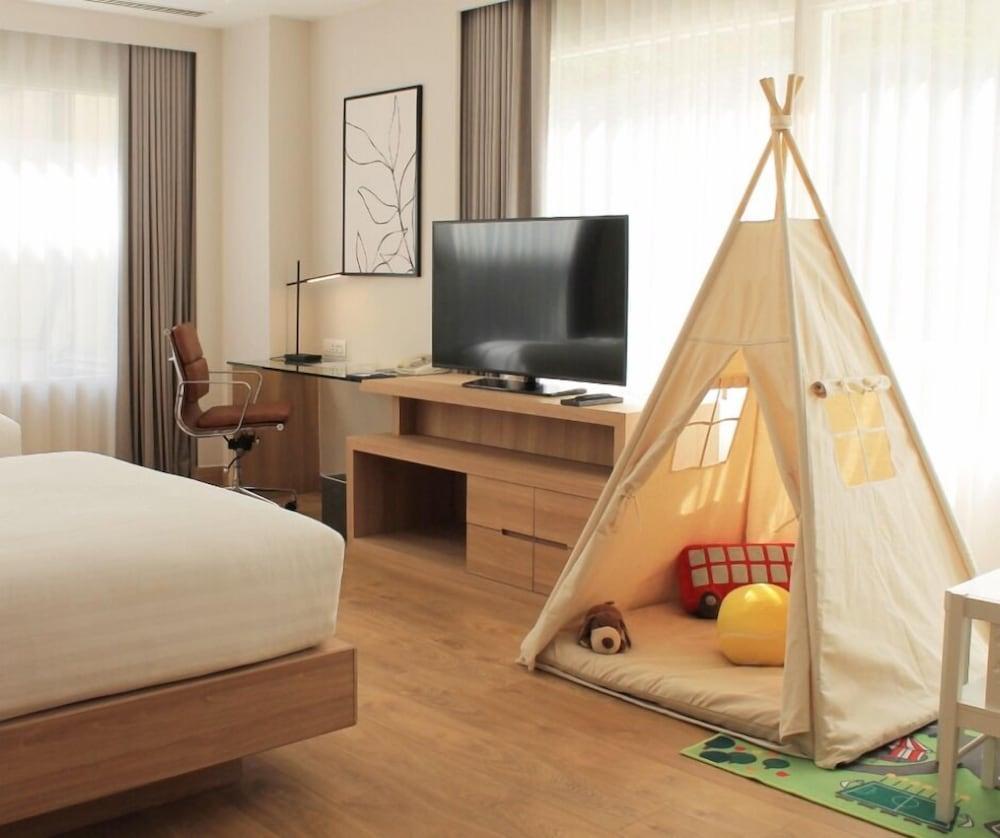 Courtyard by Marriott Bangkok Room Type - Family room, 2 Double