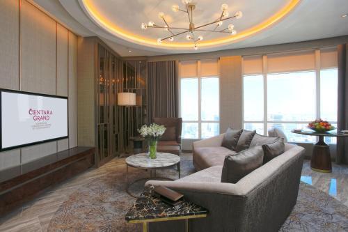 Centara Grand at CentralWorld Bangkok Hotel - Tap to explore photos